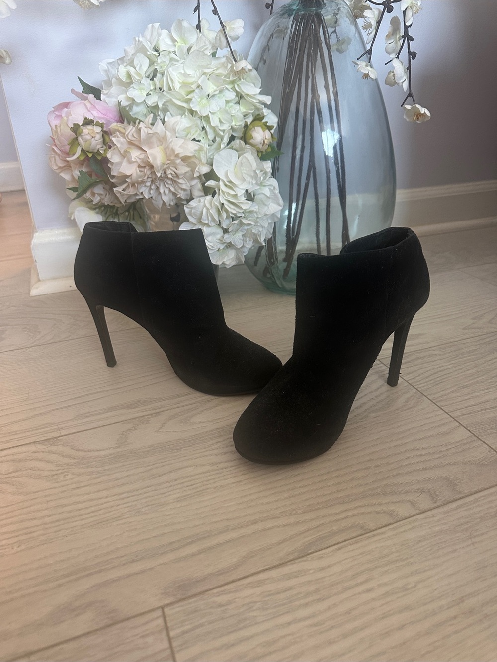 Pour La Victoire Black Suede High-Heel Ankle Booties